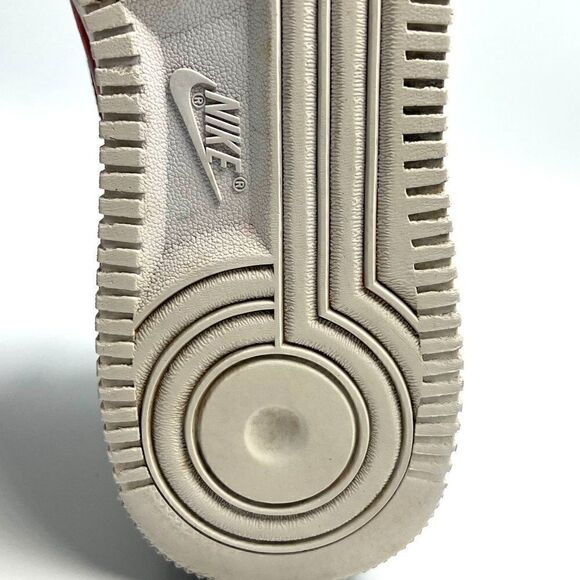 Air Force 1 Low VINTAGE MOSAIC - Size 8.5 - Picture 10 of 11